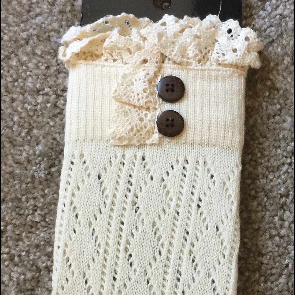 Boot 👢 Cuff, Cream/Off White